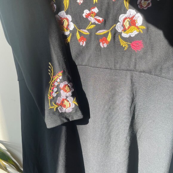 BNWOT Black Loft Floral Dress - Picture 6 of 10